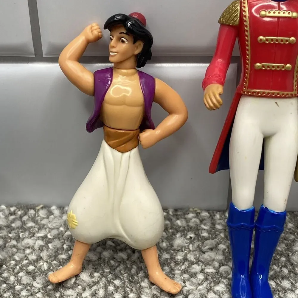 Disney Castle Replacement‎ Pieces Kings Alladin Genie Great Collection HG11